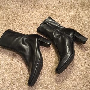 Aerosols Black Mid Boots